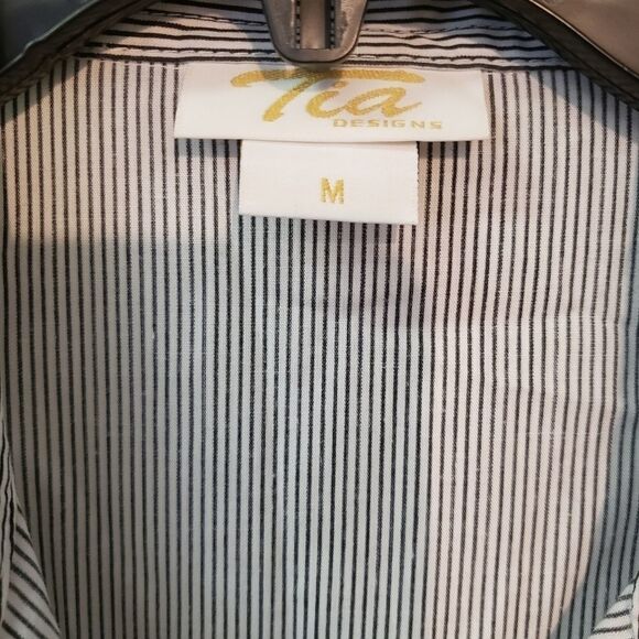 Tia Designs Top - Picture 5 of 5